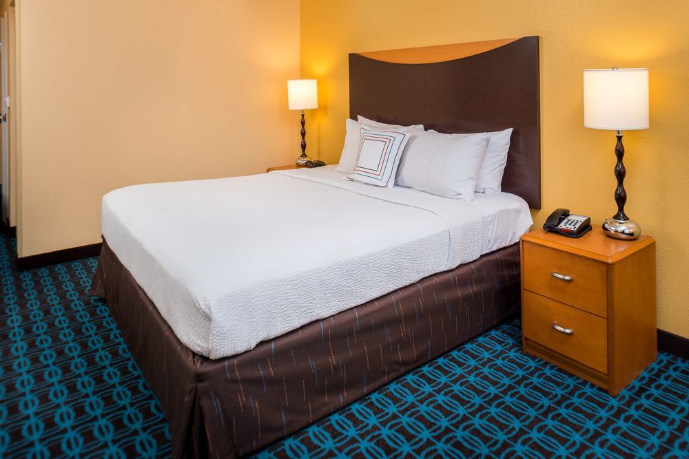 Fairfield And By Marriott San Antonio Northeast / / Rafb