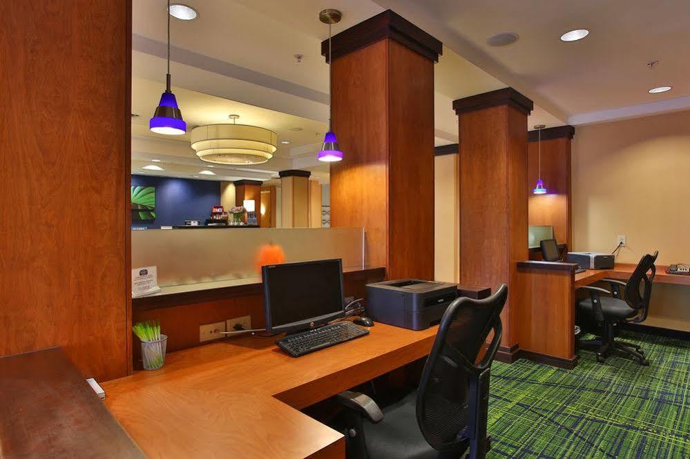 Hotel Fairfield And By Marriott San Antonio Northeast / / Rafb 3*