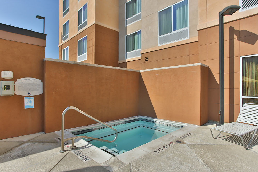 Hotel Fairfield And By Marriott San Antonio Northeast / / Rafb 3*